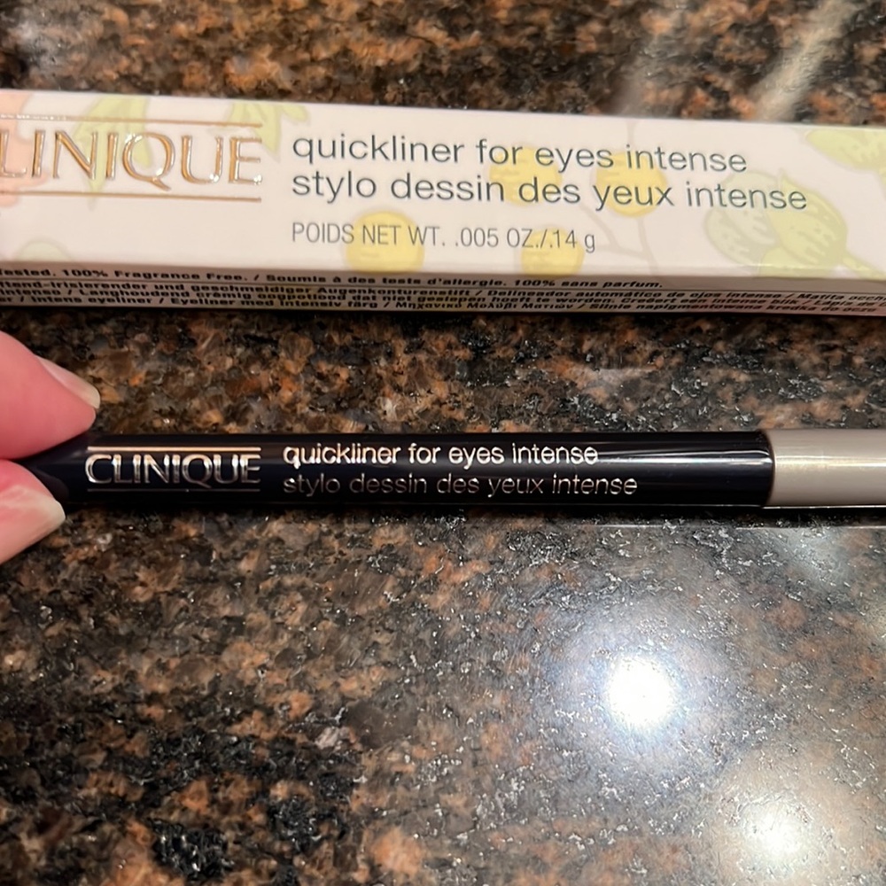 NIB Clinique Intense Black Quickliner For Eyes - Picture 3 of 4